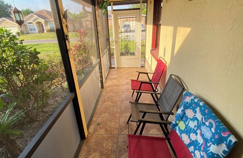 Poinciana House | Peaceful Stay at Grandma’s Home