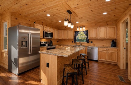 Hemp Cabin | Peaches & Streams, Blue Ridge, GA
