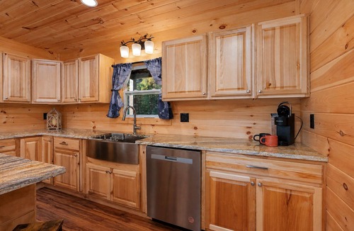 Hemp Cabin | Peaches & Streams, Blue Ridge, GA