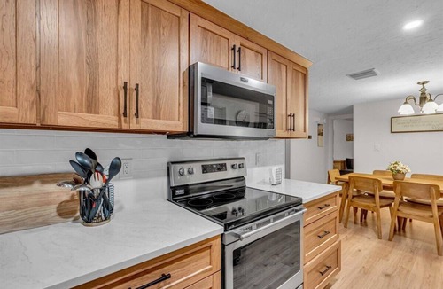 Alta Vista House | Pelican Perch - 3/2 Private Backyard Heated Pool