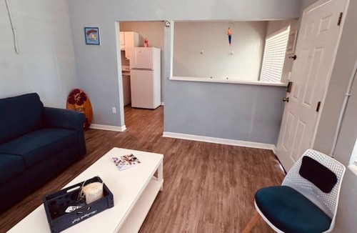 Parsuns To Cocoa Beach House | Penguins on the Beach | 1BR Surf Shack Steps to Beach & Downtown w/pool | Unit D