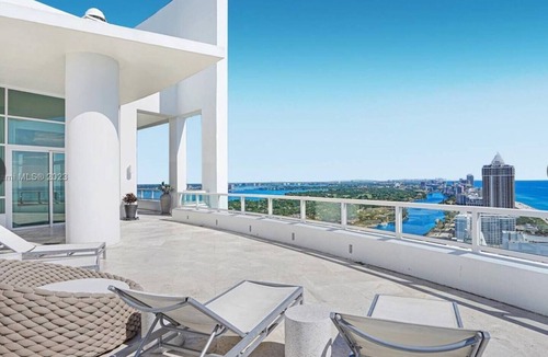 Miami Beach Apartment | Penthouse at the Fontainebleau 4 beds 5 baths