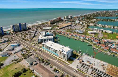 Madeira Beach Apartment | Penthouse Sweet
