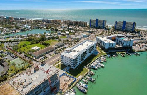 Madeira Beach Apartment | Penthouse Sweet