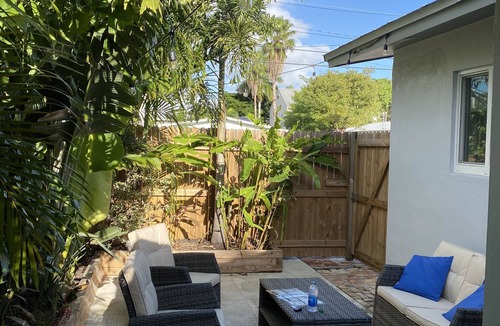 Midtown House | Perfect 2 BR Escape Near Smathers Beach w Bikes, fishing poles & Beach Chairs!