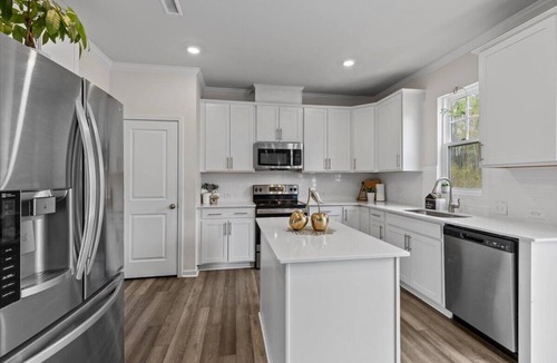Wake County House | Perfect 4BR Sleeps 10 Family and Pet Friendly