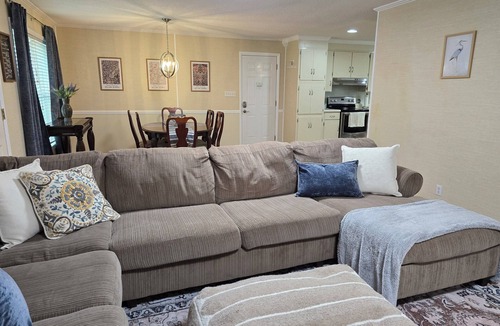 Pansey House | Perfect and convenient location. Many amenities.