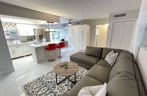 Lauderdale Beach Apartment | Perfect Beach Escape 1BD/1Bath Close to Everything