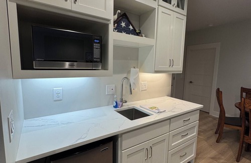 Cleveland Apartment | Perfect location for Wineries, Dahlonega, Helen and Waterfalls