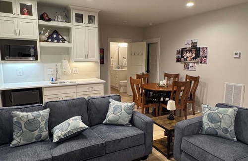 Cleveland Apartment | Perfect location for Wineries, Dahlonega, Helen and Waterfalls