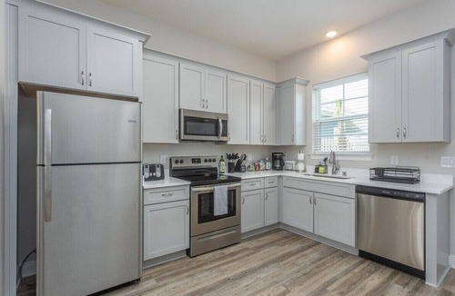 South Pensacola House | Perfect Pensacola Location & Private Yard