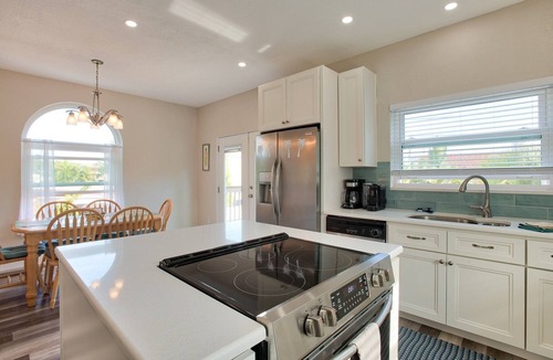Treasure Island House | Perfect Treasure family vacation 1000 ft to beach
