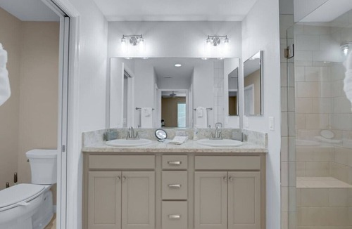 Wildwood House | Perfectly Located in St Johns