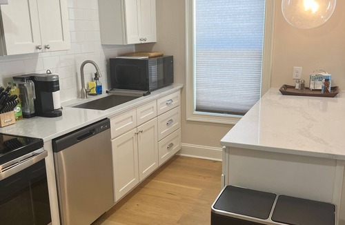 Wilmington Historic District Apartment | Pet-friendly 1BR/1BA Historic District carriage house 4 blocks to riverwalk