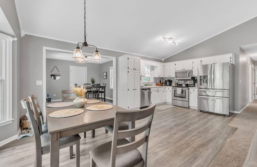 Seneca House | Pet-Friendly 5BR Getaway near Lake Keowee