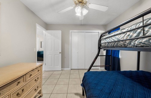 Holiday Beach House | Pet-Friendly Beach Retreat for 8! Walk to Gulf