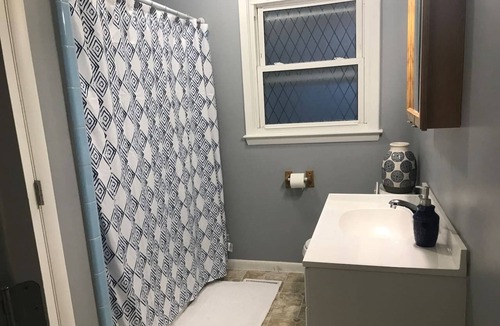 Clayton House | Pet Friendly Home Mins from DT Clayton