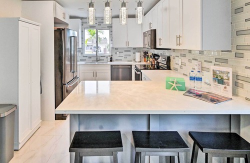 Isles of Capri Condo | Pet-Friendly Naples Condo Near Marco Island Beach!