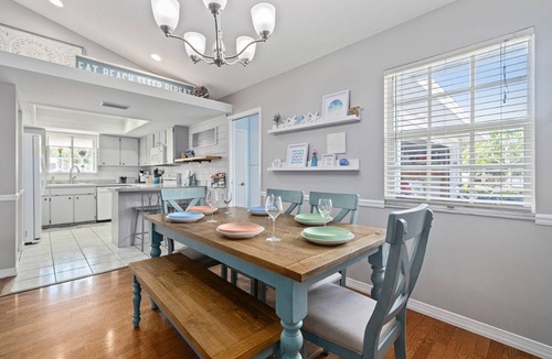 Palm Harbor House | Pet-Friendly Palm Harbor Home w/Fenced Yard, Bikes, Games & Near Downtown, Beaches & Pinellas Trail