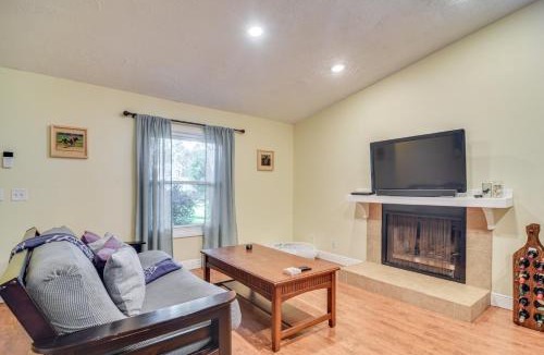 Oldsmar House | Pet-Friendly Tampa Bay Getaway Walk to the Water!