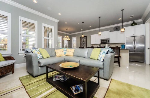 Villa Lago House | Pet Friendly ~ Water View ~ 2 Golf Carts ~ Community Pool