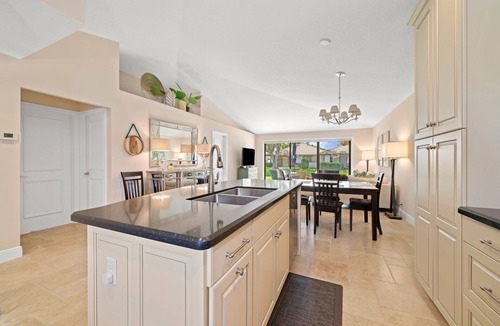 Palm Beach Gardens Cottage | PGA National Club Cottage Palm Beach Gardens, Florida