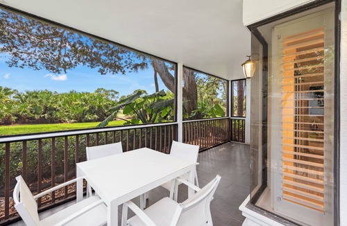 Hunt Club Condo | PGA National Private Entrance Condo - Newly Renovated