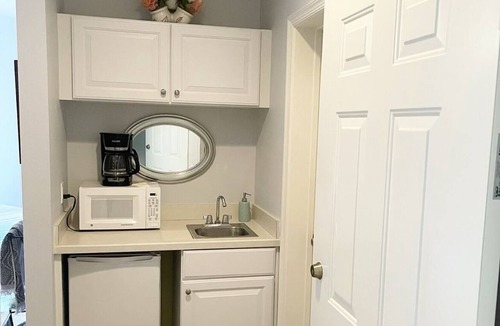 Port Saint Lucie Condo | PGA Village/Castle Pines Best Location Pet Friendly.