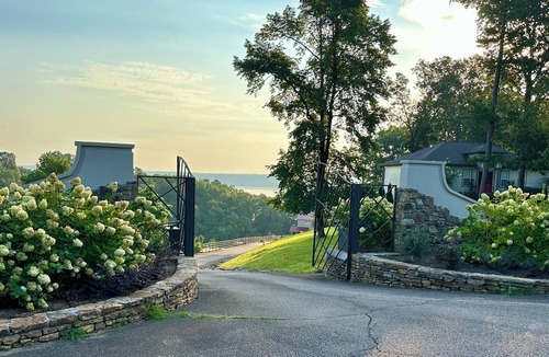 Counce Villa | Pickwick Lake Front Estate w/Spectacular Views, Boat Slip & Swimming Pool