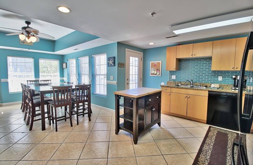 Cherry Grove Beach Condo | Pier Watch Villas-Sleeps-12 6br/4ba-Parking-Pools-WIFI-Near Pier-2 King Suites