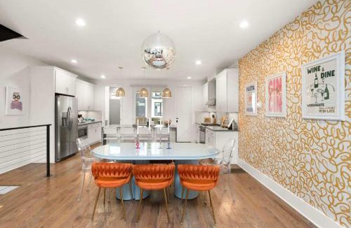 Eighth Avenue House | PLAY at 8th & Argyle Elite Nashville Vacation Spot