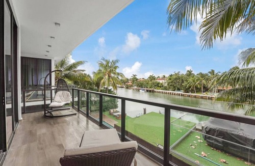 Venetian Islands House | Playa Villa - Modern Luxury Redefined