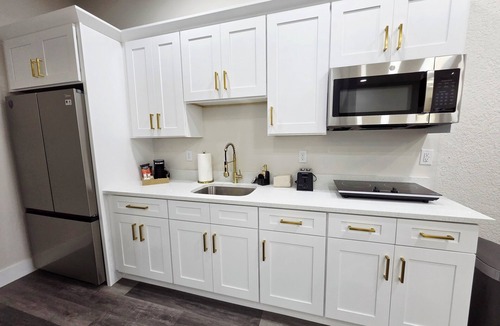 Joel Apartment | Pleasant 1-bedroom studio with AC in Lehigh Acres