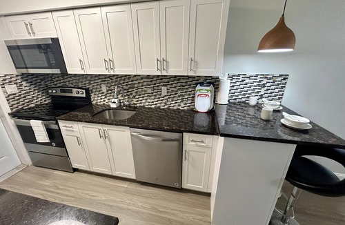 Lauderdale-by-the-Sea Apartment | Poinciana LLC