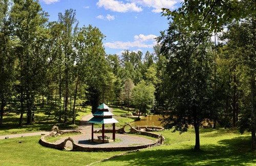 Stanardsville Apartment | Pond View (Second bedroom at extra cost)