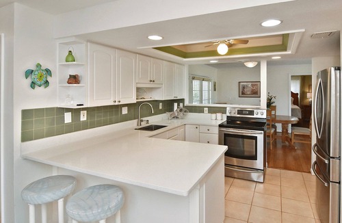 Al Lago Village House | Pool days & Beach Waves - Easygoing Rotonda West Living!