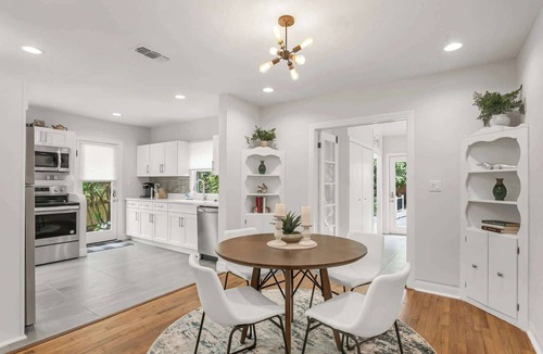 Riverside Heights House | Pool House Oasis – Home for 6
