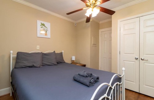 Columbus Apartment | Pool Near Downtown&Parks- The Cozy Guest Cottage