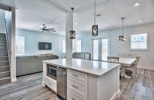 Crystal Shores House | Pool, Spa, Games, LSV, Pet-Friendly - Kings Court