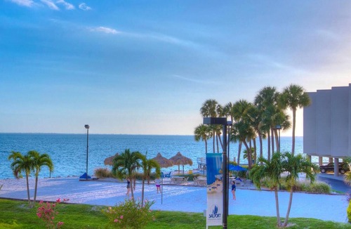 Rocky Point Condo | Pool Views Tampa Bay Condo