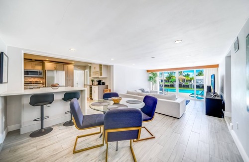 Garden Isles House | Pool & Waterfront! Close To Beach+Outdoor BBQ!