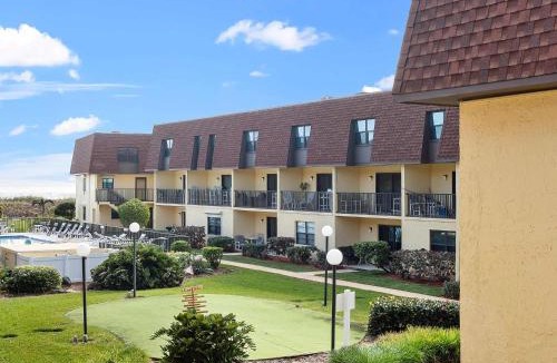 Avon By The Sea House | Poolfront 2BR Condo with BBQ Steps To Beach & Pier
