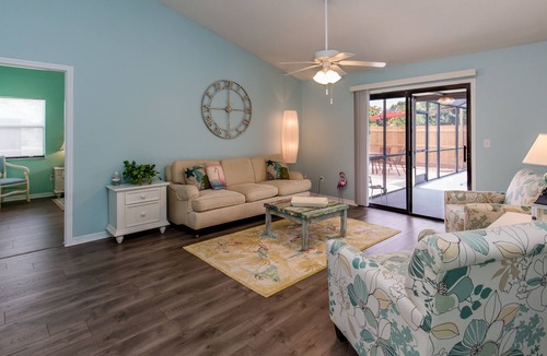 Sebastian Highlands House | 🌞🍹🌞Poolside Paradise! Private Lanai, Heated Pool, Fenced Yard, Near Beaches!