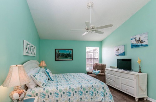 Sebastian Highlands House | 🌞🍹🌞Poolside Paradise! Private Lanai, Heated Pool, Fenced Yard, Near Beaches!