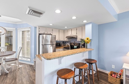 Isle of Palms Villa | Port O' Call E104 - Walkout to Ocean/Pool!
