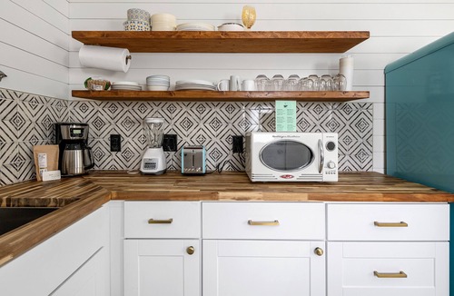 Old Village House | Posh Old Village Townhome | Stylish Escape