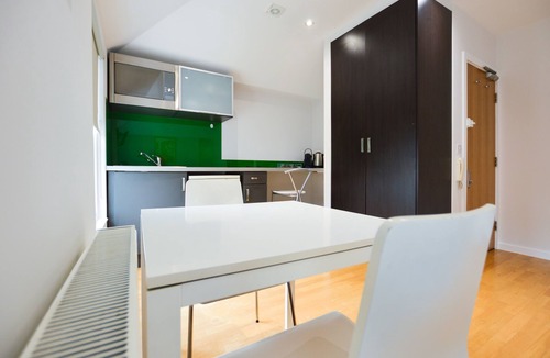 Lancaster Gate Apartment | Princes Square Serviced Apartments by Concept Apartments
