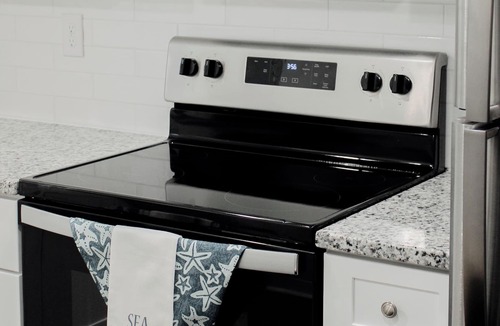 Socastee House | Pristine, Newly Renovated, Private
