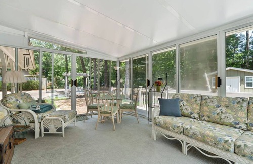 Southwest Raleigh House | Private and Peaceful, minutes to NC State and PNC, feels like HOME