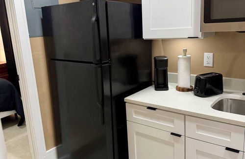 Lake Padgett Estates Apartment | Private Apartment & Close to Nature. Lake Padgett